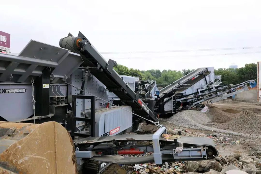 移動破碎站 移動破碎站